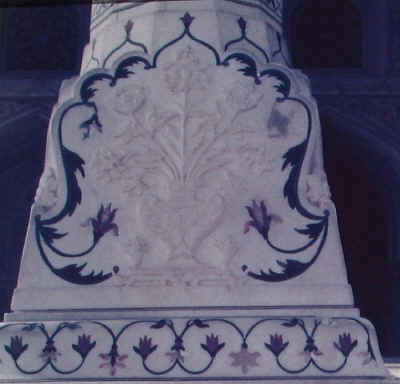 Flower insets in the marble pilars in Agra Fort.